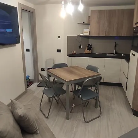 Tana Della Marmotta - Renovated, In Out, Turkish Bath, Garage, Storage Брей-Червінія