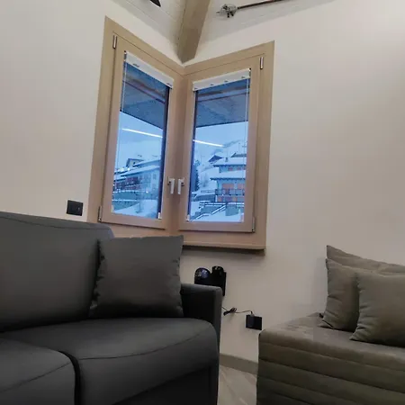 Tana Della Marmotta - Renovated, In Out, Turkish Bath, Garage, Storage * Брей-Червінія